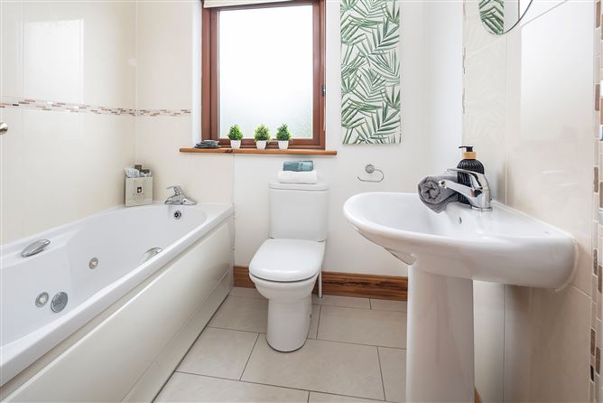 15 Castlerock Avenue, Castlerock, Midleton, Cork