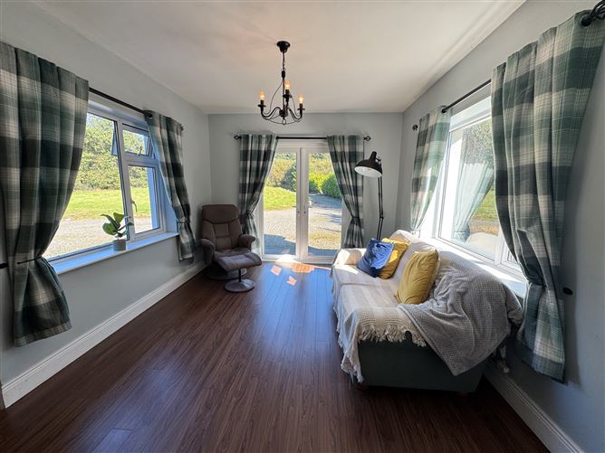 Ref 1209 - Birchwood House, Bahaghs, Caherciveen, Kerry