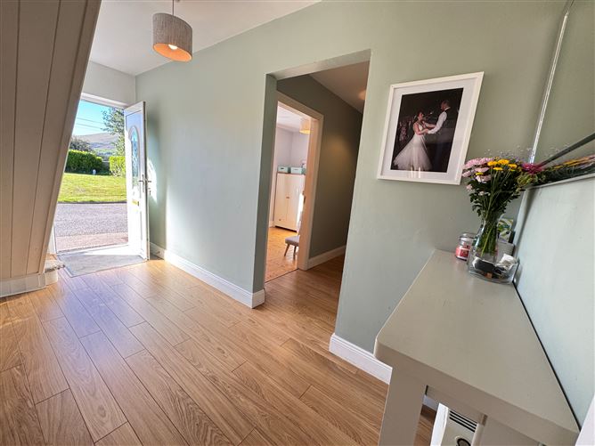 Ref 1209 - Birchwood House, Bahaghs, Caherciveen, Kerry