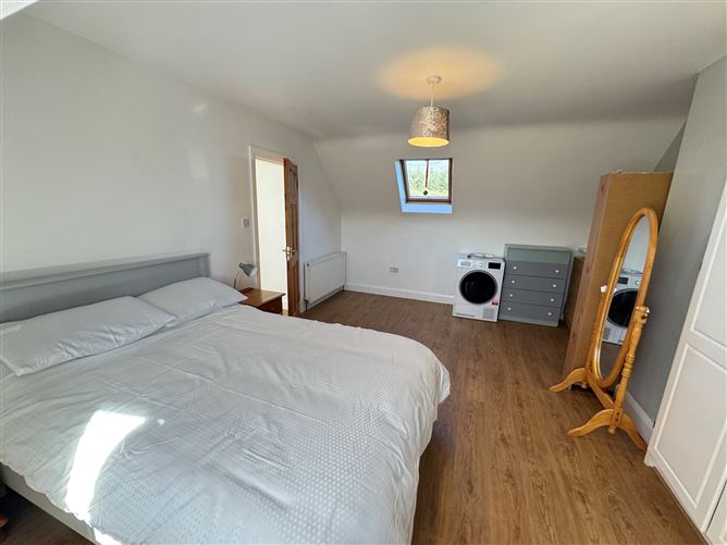 Ref 1209 - Birchwood House, Bahaghs, Caherciveen, Kerry