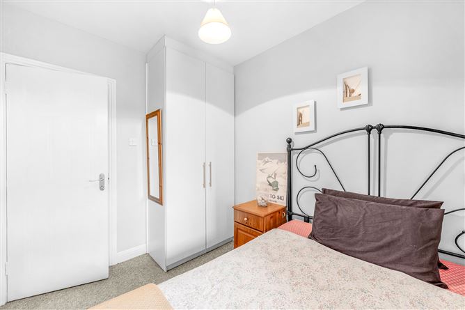 2 Chestnut House 23 Applewood Square, Swords,   County Dublin