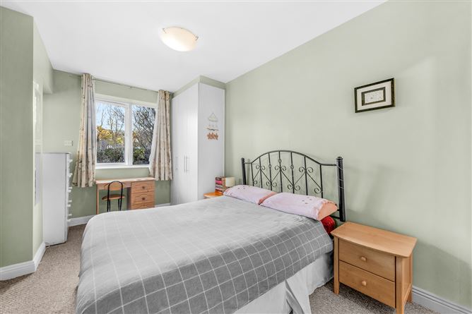 2 Chestnut House 23 Applewood Square, Swords,   County Dublin