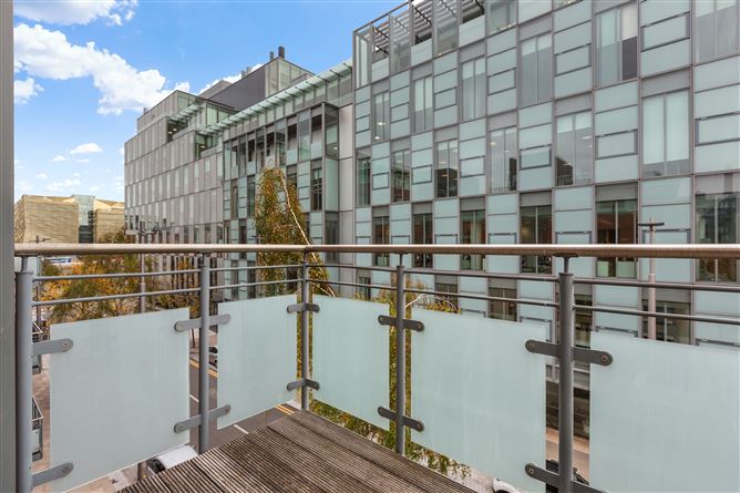 Apartment 206 Longboat Quay North Apartments, Grand Canal Dk, Dublin 2