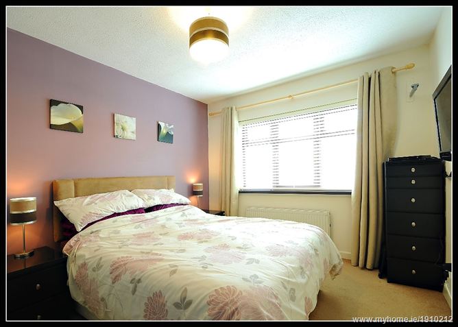 Photo 12 of 20 — 55 OAK RISE, Royal Oak, Santry,   Dublin 9