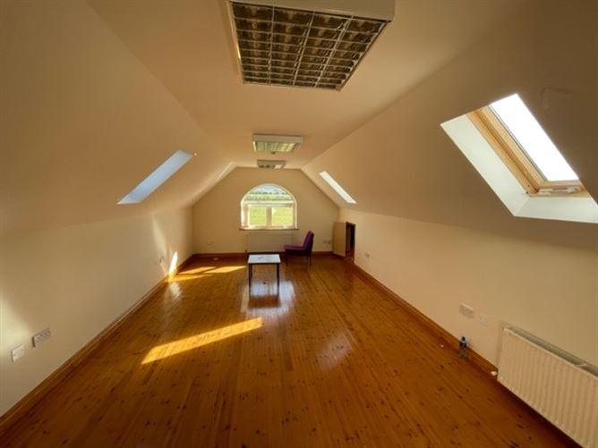 Lake View Farm and Residence on c. 15 Acres / 6.07 HA., Sorrell, Brittas, Dublin