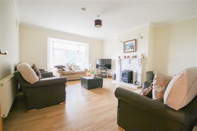 Lake View Farm and Residence on c. 15 Acres / 6.07 HA., Sorrell, Brittas, Dublin