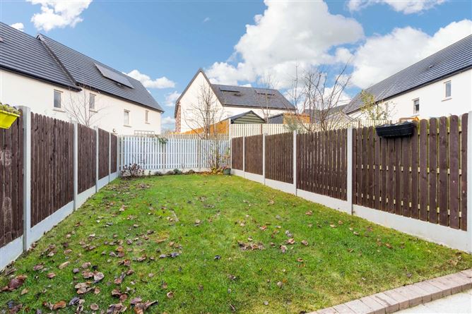 13 Shackleton Crescent, Lucan, Co. Dublin