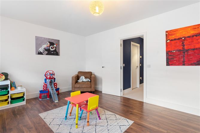13 Shackleton Crescent, Lucan, Co. Dublin
