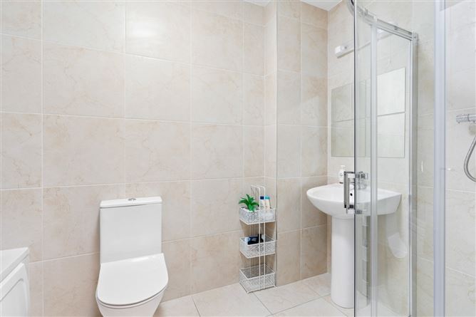 13 Shackleton Crescent, Lucan, Co. Dublin