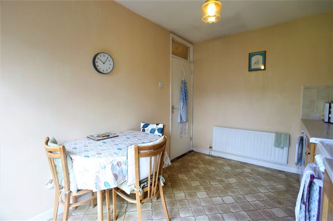 24 Oakcourt Park, Palmerstown,   Dublin 20