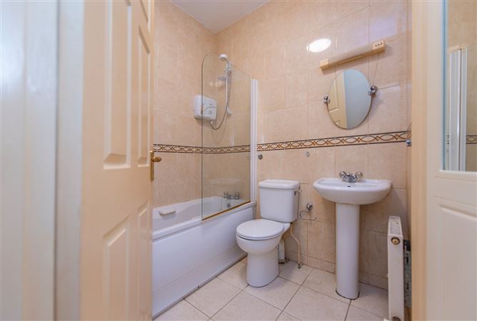 83 Dun Na Carraige, Blackrock, Salthill, Galway