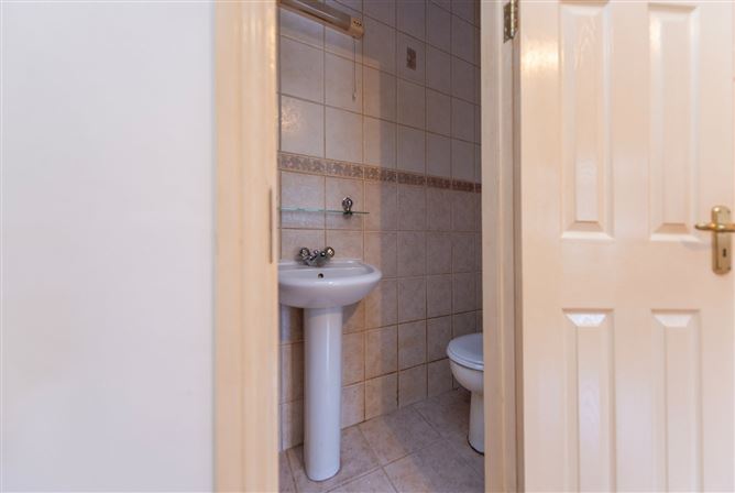 83 Dun Na Carraige, Blackrock, Salthill, Galway