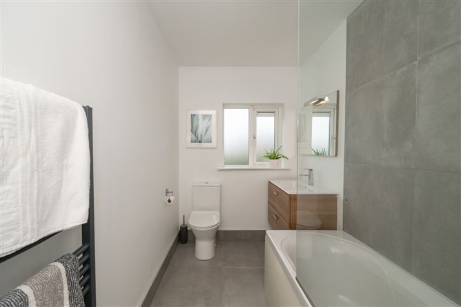 22 The Lawn, Coolroe Meadows, Ballincollig, Cork