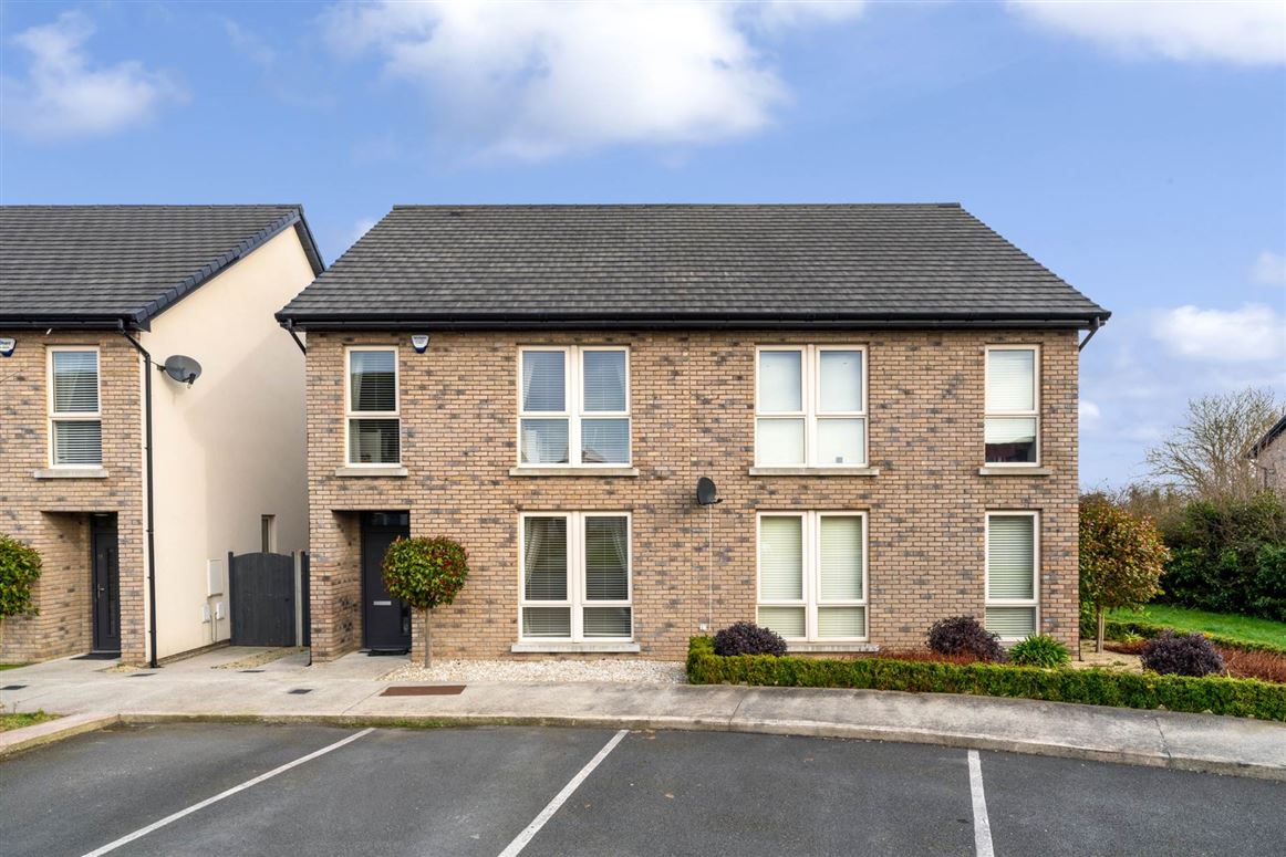 13 Castlechurch Avenue, Newcastle, County Dublin