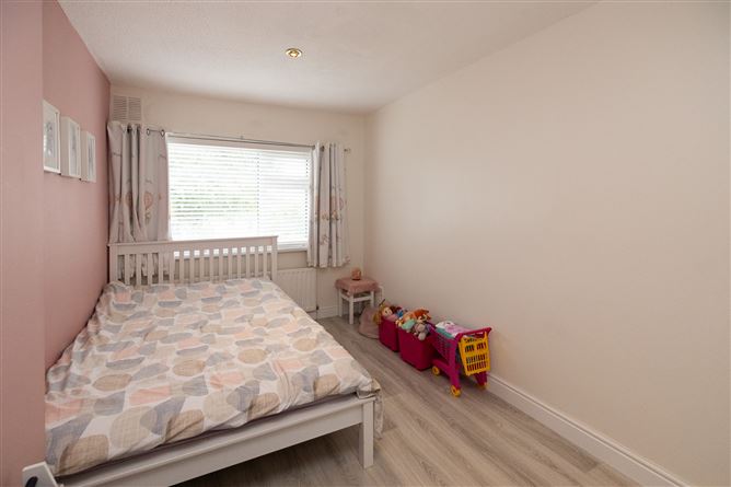 27 Cherrywood Villas, Clondalkin,   Dublin 22