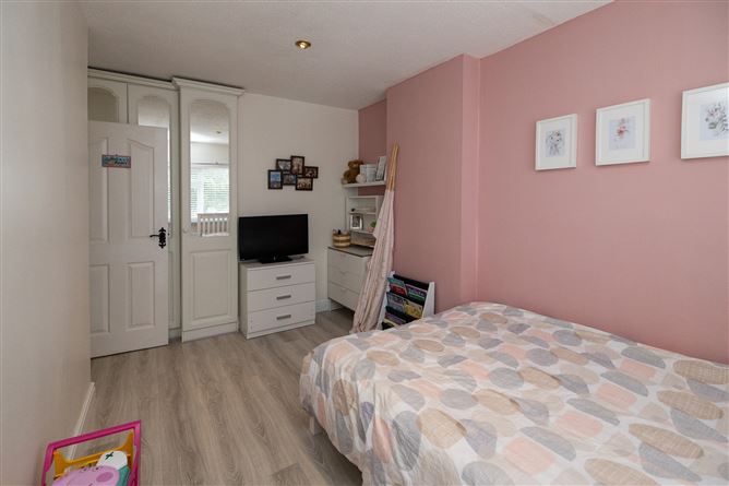 27 Cherrywood Villas, Clondalkin,   Dublin 22