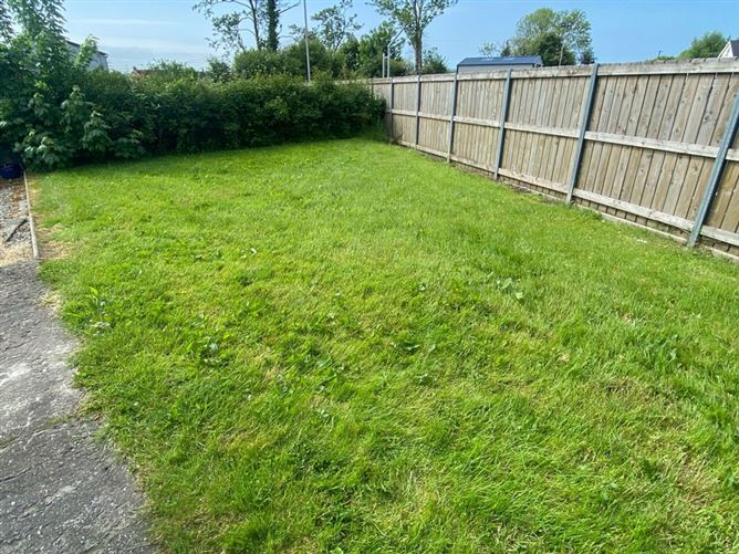 Photo 11 of 12 — 239 St Eunan's Terrace, Raphoe, Co. Donegal