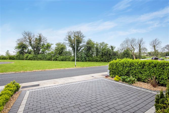 36 Kelletts Grove, Dunshaughlin, Co. Meath