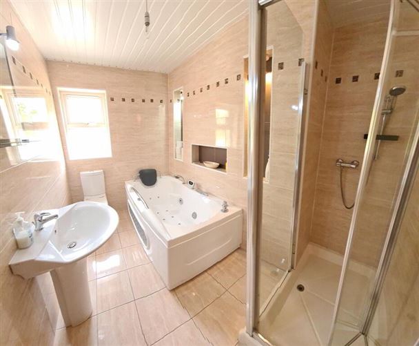 Tullynahaia, Ballinaglera, Carrick-On-Shannon, Leitrim