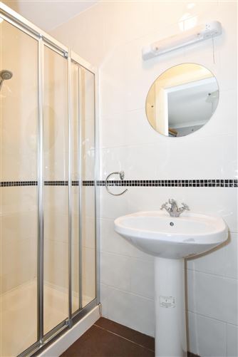 13 Cuirt an Dolain, Fairhill Court, Fairhill Road Upper, Claddagh, Galway