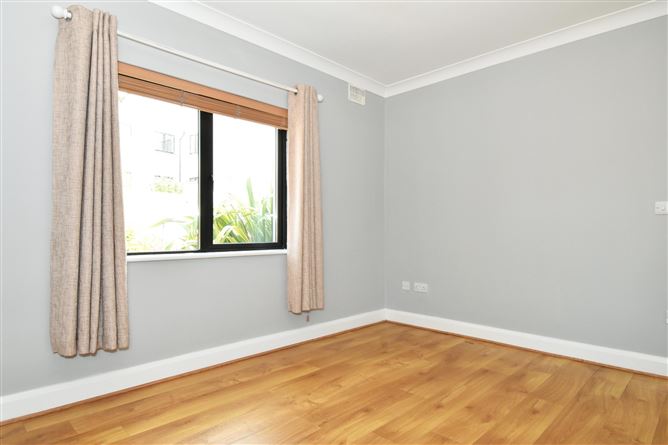13 Cuirt an Dolain, Fairhill Court, Fairhill Road Upper, Claddagh, Galway