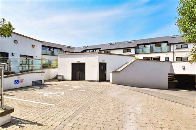 13 Cuirt an Dolain, Fairhill Court, Fairhill Road Upper, Claddagh, Galway
