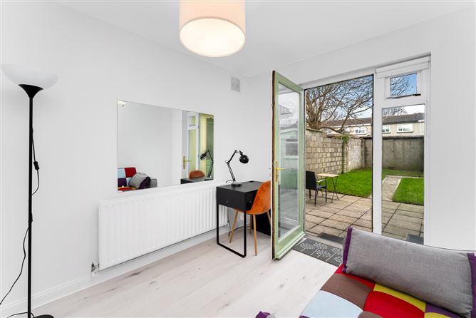 325 CHARLEMONT (Plus Home Office), Drumcondra, Dublin 9