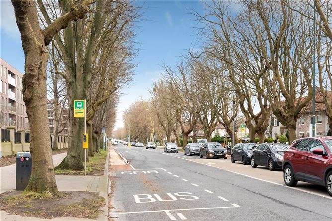 325 CHARLEMONT (Plus Home Office), Drumcondra, Dublin 9