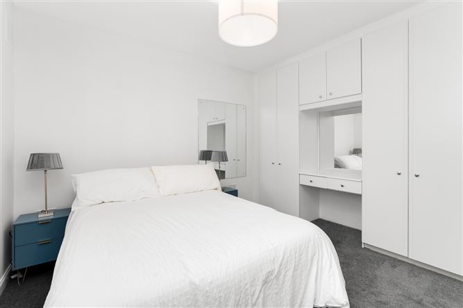 325 CHARLEMONT (Plus Home Office), Drumcondra, Dublin 9