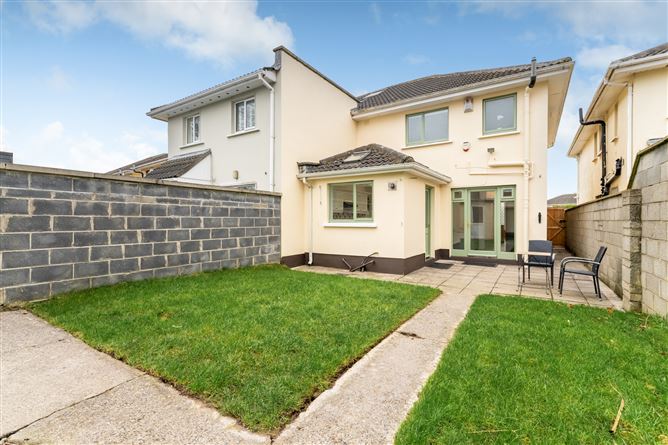 325 CHARLEMONT (Plus Home Office), Drumcondra, Dublin 9