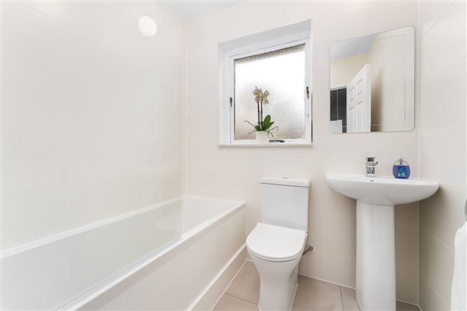 325 CHARLEMONT (Plus Home Office), Drumcondra, Dublin 9