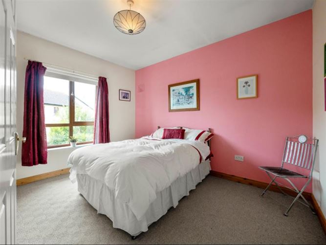 19 Chapelwood, Kilmuckridge, Wexford