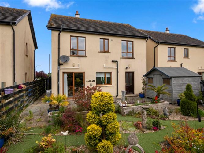 19 Chapelwood, Kilmuckridge, Wexford