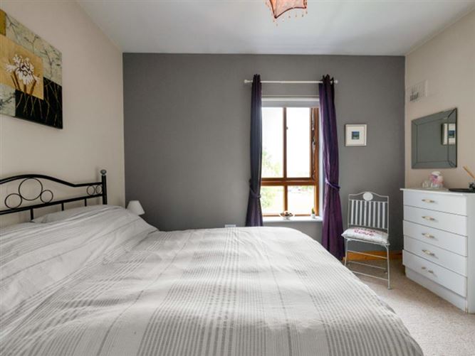 19 Chapelwood, Kilmuckridge, Wexford