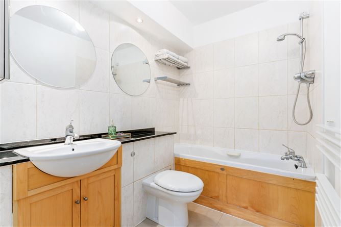4 Le Hunt House, Cabinteely, Dublin 18