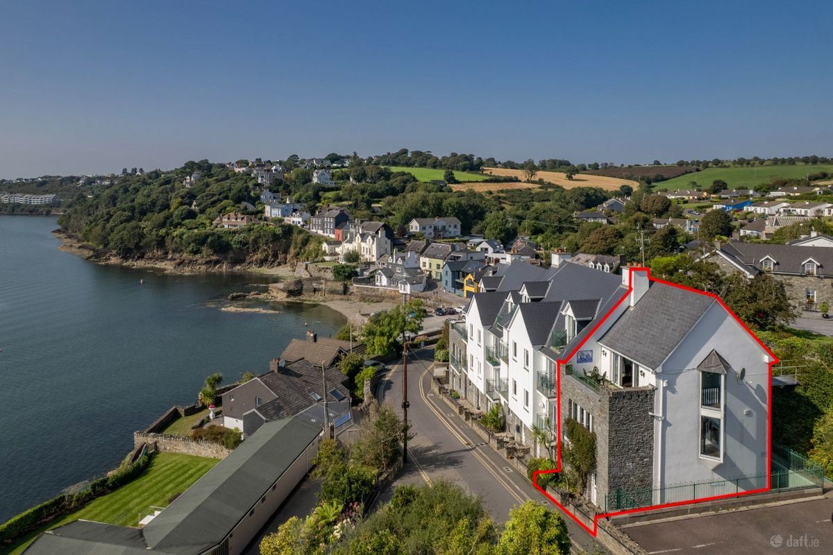 6 Charles Fort House, Summercove, Kinsale, Cork