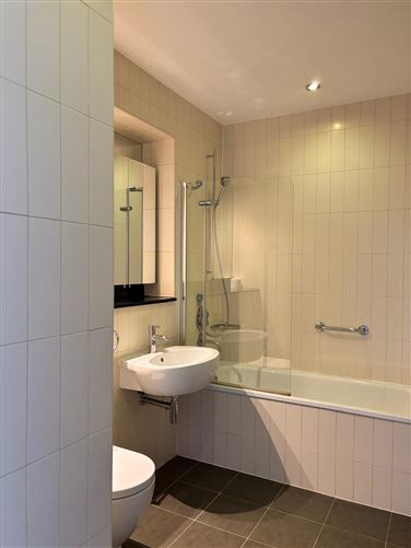 https://photos-a.propertyimages.ie/media/2/1/3/4999312/21ef09c3-a4bb-471e-b9c3-61e3fc56fa6e_l.jpg