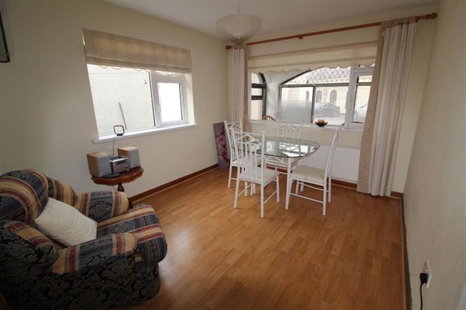 Shannon Lodge, Quay Road, Carrick-on-shannon, Leitrim, Leitrim