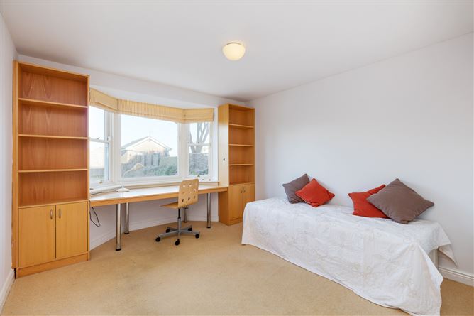 5 Burrow Road, Sutton, Dublin 13