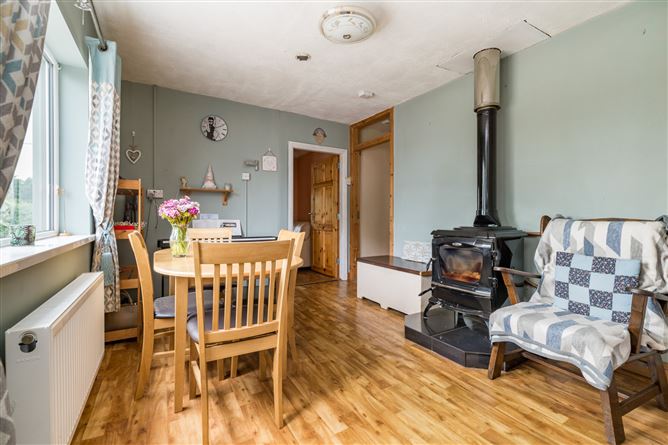 Ballincloghan, Kilcormac, Co. Offaly Sherry Fitzgerald Lewis Hamill