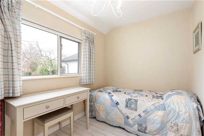 7 Glenomena Park, Booterstown, Blackrock, Co. Dublin