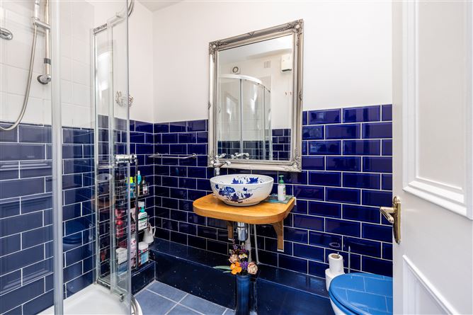 https://photos-a.propertyimages.ie/media/2/1/4/4994412/630c9aab-dfda-4fec-90a4-878ab3c96606_l.jpg
