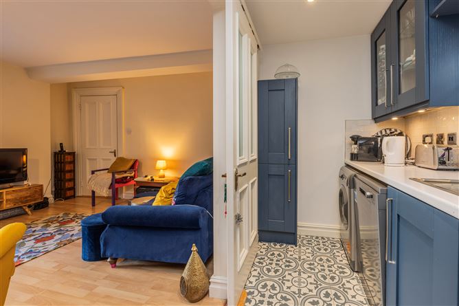 https://photos-a.propertyimages.ie/media/2/1/4/4994412/630c9aab-dfda-4fec-90a4-878ab3c96606_l.jpg