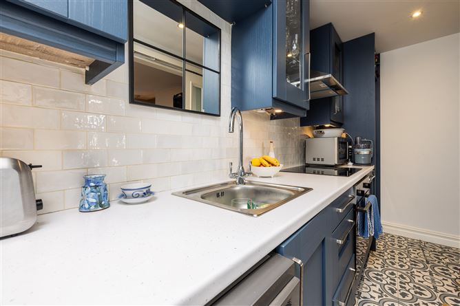 https://photos-a.propertyimages.ie/media/2/1/4/4994412/630c9aab-dfda-4fec-90a4-878ab3c96606_l.jpg