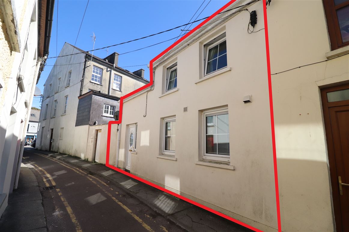 8 Warners Lane, Market Street, Skibbereen,   West Cork