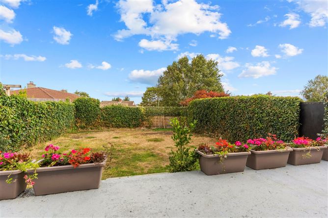 Photo 15 of 17 — 19 St. Enda's Drive, Rathfarnham, Dublin 14