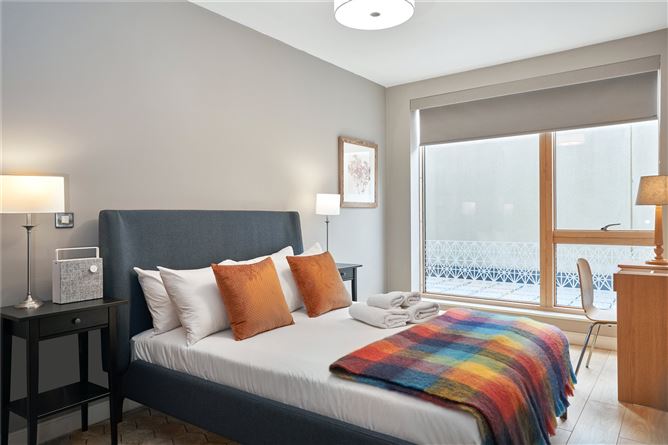 55 Hanover Riverside, Sir John Rogerson's Quay, Grand Canal Dock, Dublin 2