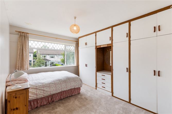 75 Ballinteer Crescent, Ballinteer, Dublin 16