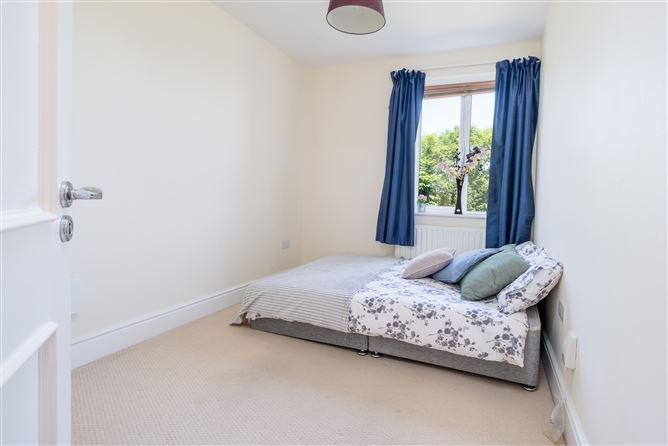 28 Ballintyre Demesne, Ballinteer, Dublin 16