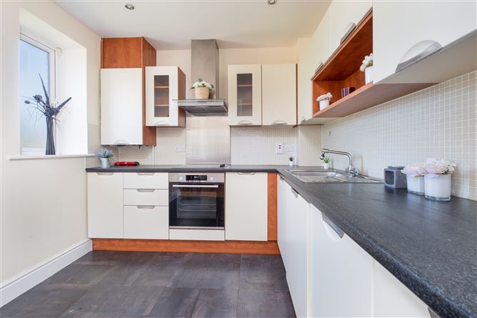 28 Ballintyre Demesne, Ballinteer, Dublin 16